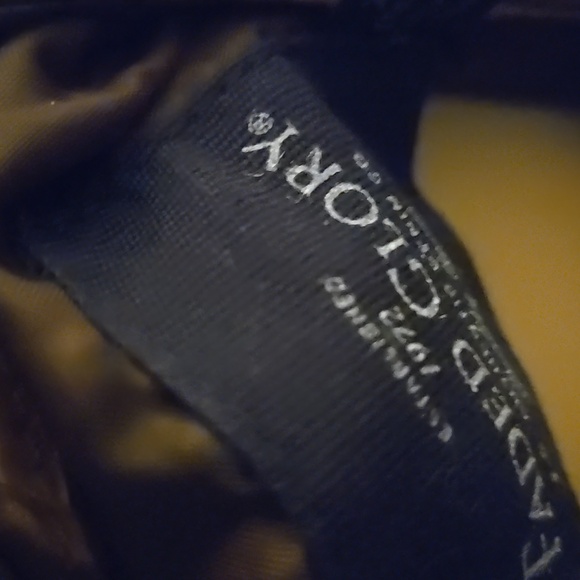 Vest - Picture 5 of 7